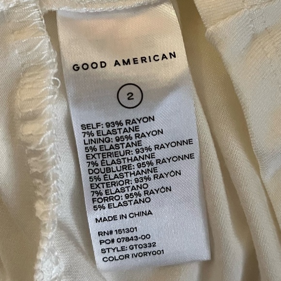 GOOD AMERICAN | Low-Cut Good Touch Soft Long Sleeve Wrap Top in Ivory | Size 2 - Picture 10 of 11